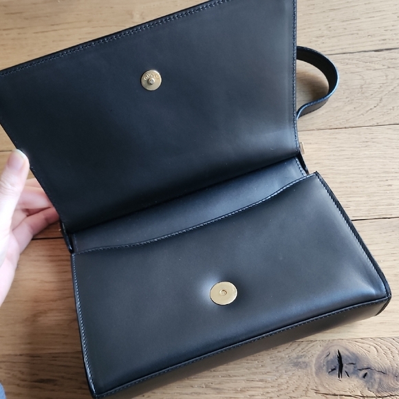 RARE Gucci Tom Ford Era Black Leather Metal Bar Bag – Excellent Condition w/box - Picture 12 of 16